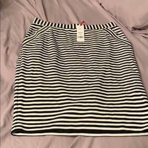 Brand new knee length skirt